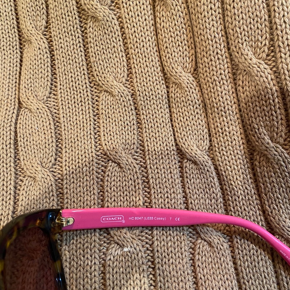 Coach Sunglasses ☀️ - Picture 3 of 6